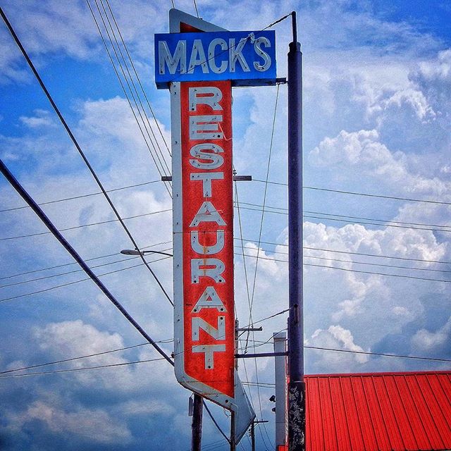 Mack's