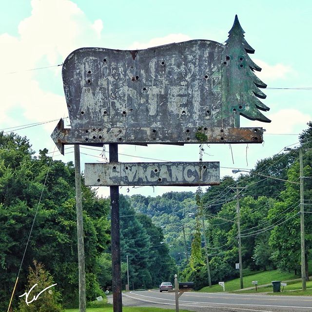 Pine Cove Motel